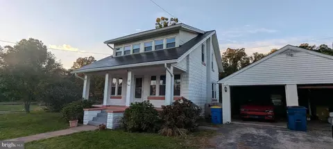 17 Spruce St, Parkesburg, PA 19365