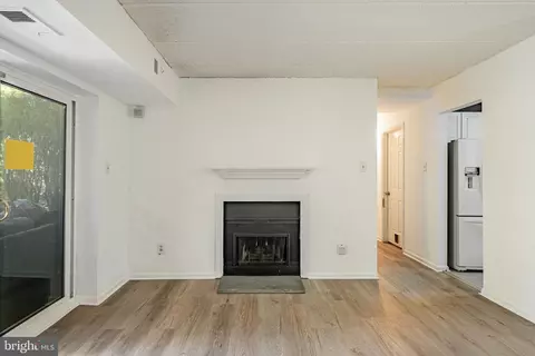 Living - 62 Le Forge Ct, Chesterbrook, PA 19087 photo 2 of 5