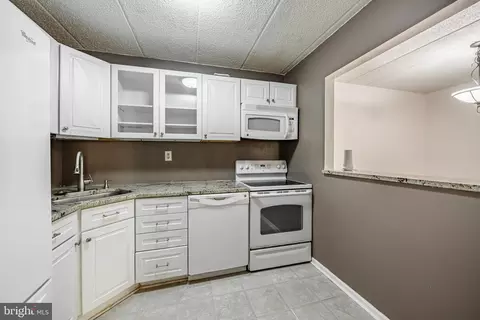 Kitchen - 62 Le Forge Ct, Chesterbrook, PA 19087 photo 1 of 2