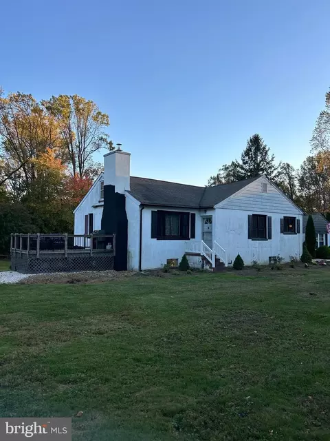 1928 Hillendale Rd, Chadds Ford, PA 19317
