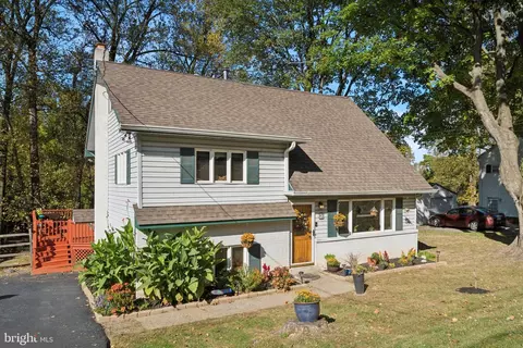 40 Jacqueline Dr, Paoli, PA 19301