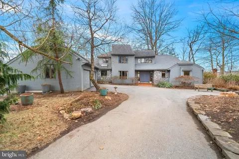 916 General Wayne Dr, West Chester, PA 19382