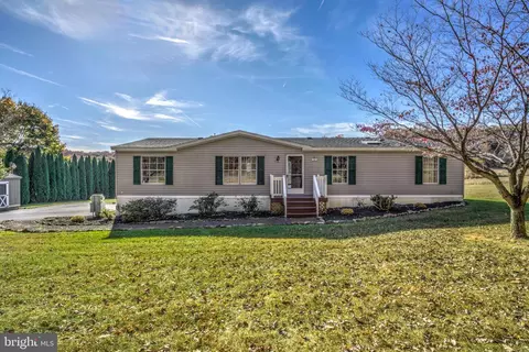 700 Lammey Rd, Honey Brook, PA 19344