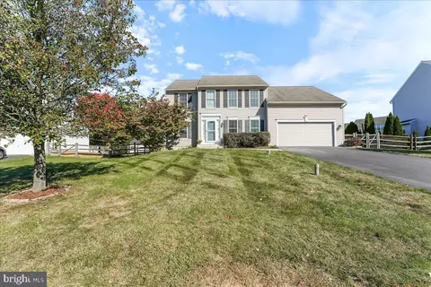 225 White Oak Dr, Oxford, PA 19363