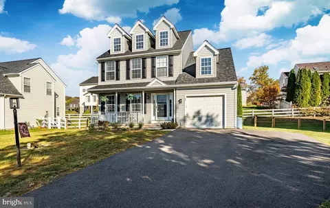 20 Greenleaf Ct, Thorndale, PA 19372