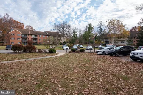 Exterior - 402 Drummers Ln #HAMION, Wayne, PA 19087 photo 3 of 5