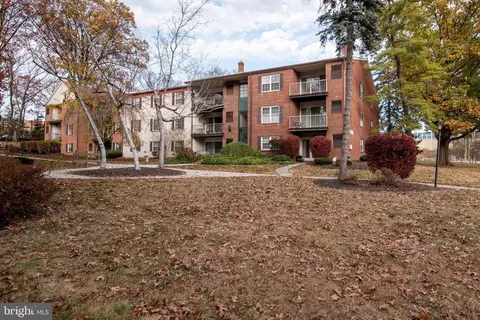 Exterior - 402 Drummers Ln #HAMION, Wayne, PA 19087 photo 1 of 5