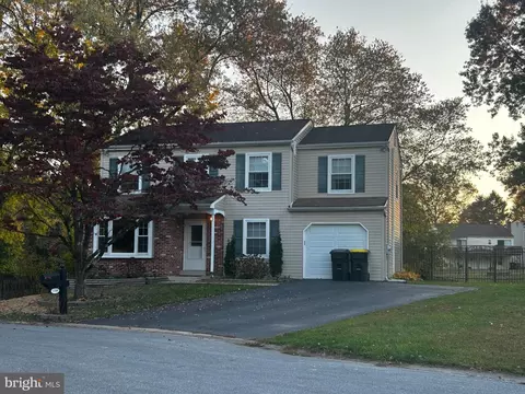 1330 Kerwood Ln, Downingtown, PA 19335