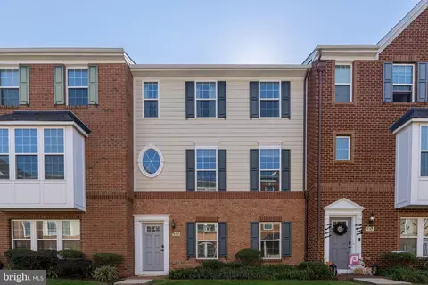 530 Raymond Dr, West Chester, PA 19380