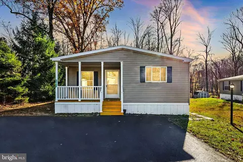 105 Sharon Dr, Nottingham, PA 19362