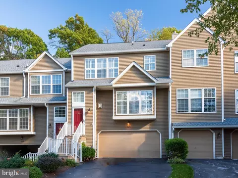 123 Weybridge Dr, Malvern, PA 19355