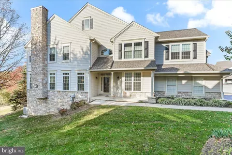 228 Greenbriar Dr, West Chester, PA 19382