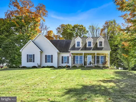 30 Woodview Rd, West Grove, PA 19390
