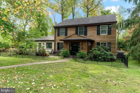 110 E Pleasant Grove Rd, West Chester, PA 19382