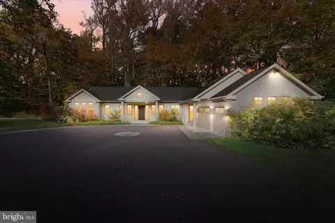 55 Raintree Rd, Chadds Ford, PA 19317