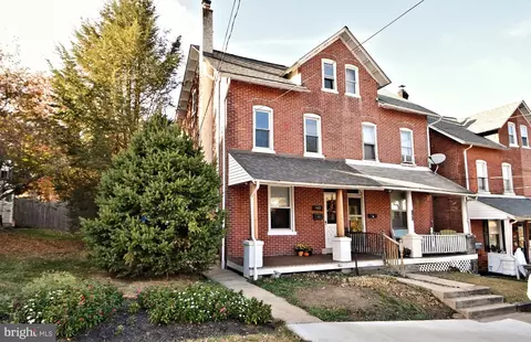 143 Walnut St, Spring City, PA 19475