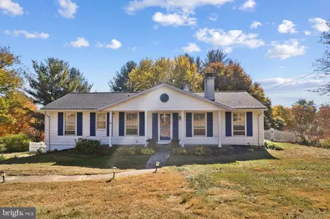 490 Stewart Dr, West Chester, PA 19380