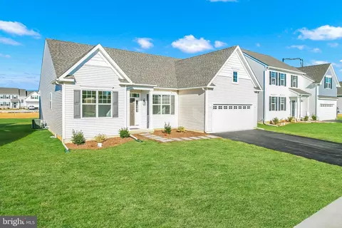 115 Petrelia Dr, Honey Brook, PA 19344