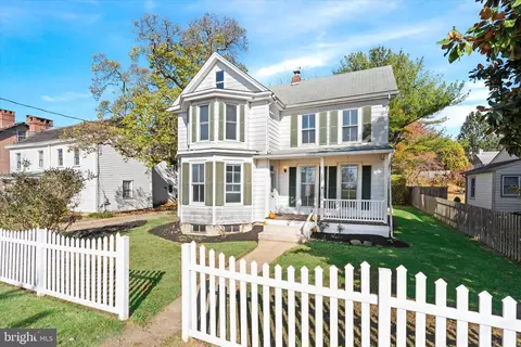 1733 W Doe Run Rd, Kennett Square, PA 19348