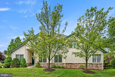 1713 Yardley Dr, West Chester, PA 19380