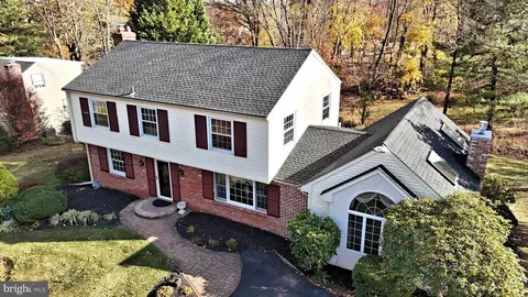 107 Forge Hill Ln, Phoenixville, PA 19460