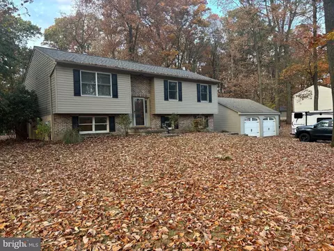 107 Shetland Dr, Honey Brook, PA 19344