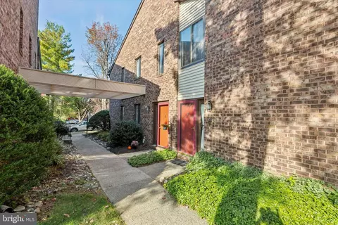 1508 Mountainview Dr, Chesterbrook, PA 19087