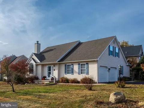 202 Mcleod Dr, Oxford, PA 19363