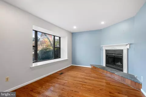 Living - 60 Iroquois Ct, Chesterbrook, PA 19087 photo 1 of 8