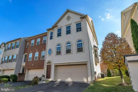 3306 Ellington Ln, Phoenixville, PA 19460
