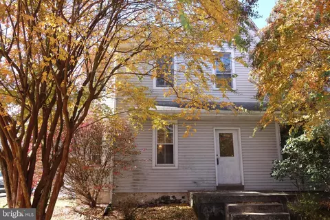 500 Chatham St, Avondale, PA 19311