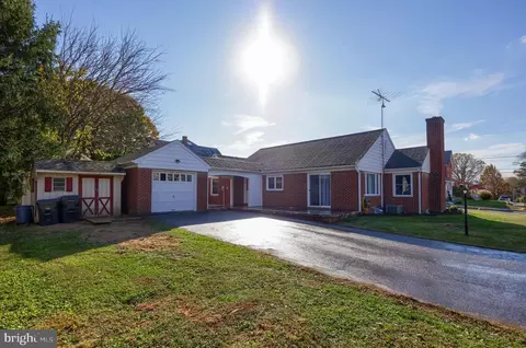 325 High St, Atglen, PA 19310