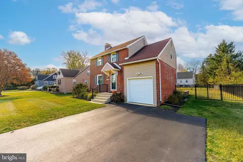 106 S Five Points Rd, West Chester, PA 19382