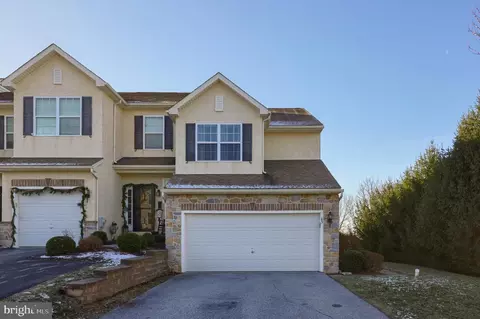 85 Lukens Mill Dr, Coatesville, PA 19320