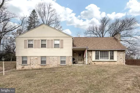 404 Sylvan Ln, Devon, PA 19333 photo 2