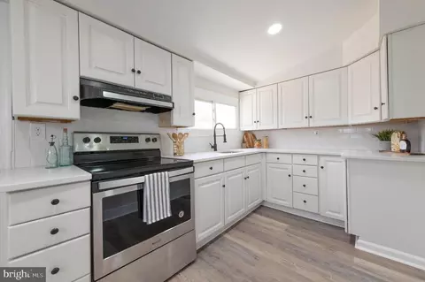 151 Poplar St, Spring City, PA 19475