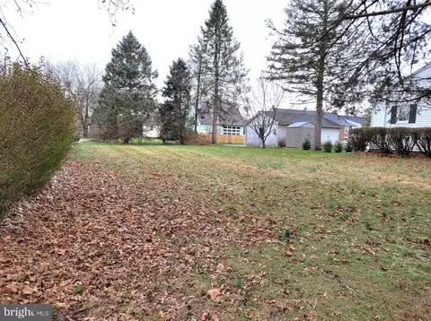 506 W 3rd Ave, Parkesburg, PA 19365
