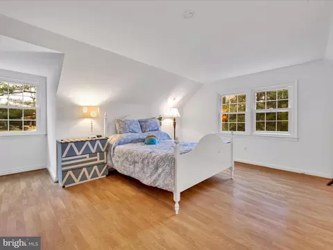Bedroom - 601 Old Eagle School Rd, Wayne, PA 19087 photo 3 of 6