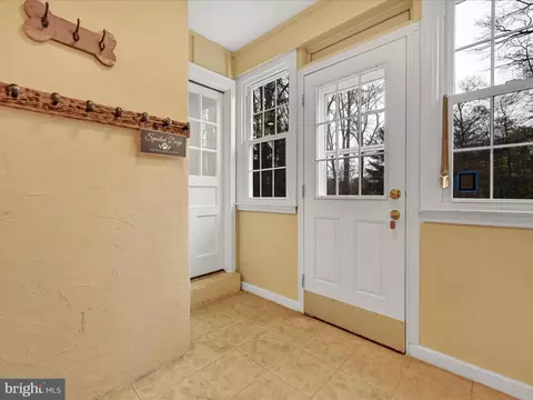 Entry Way - 601 Old Eagle School Rd, Wayne, PA 19087 photo 2 of 2