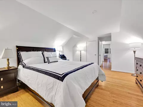 Bedroom - 601 Old Eagle School Rd, Wayne, PA 19087 photo 2 of 6