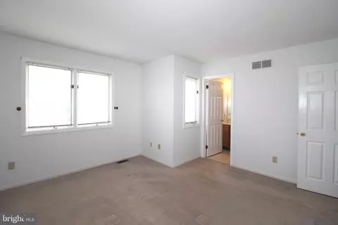 65 E Jonathan Ct, Kennett Square, PA 19348 photo 14