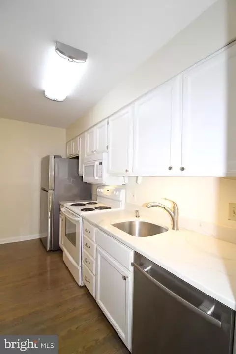 65 E Jonathan Ct, Kennett Square, PA 19348 photo 11