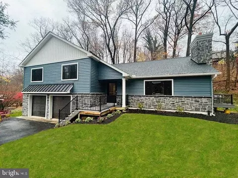 55 Bodine Rd, Berwyn, PA 19312