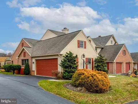 624 Homestead Dr, Elverson, PA 19520