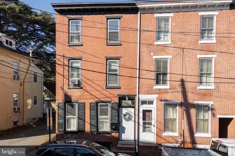 21 W Barnard St, West Chester, PA 19382