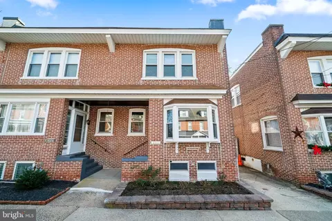 408 1st Ave, Phoenixville, PA 19460