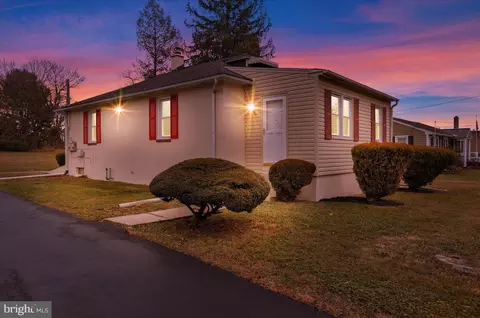 75 Saint George St, Coatesville, PA 19320