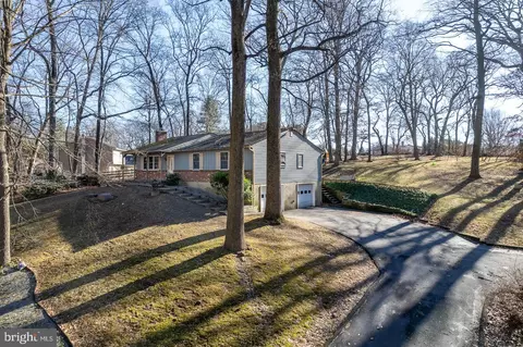 203 Fox Run Ln, Lincoln University, PA 19352
