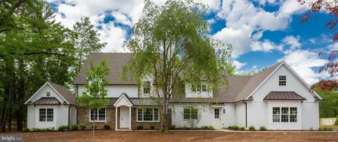 1537 Evergreen Ln, Berwyn, PA 19312