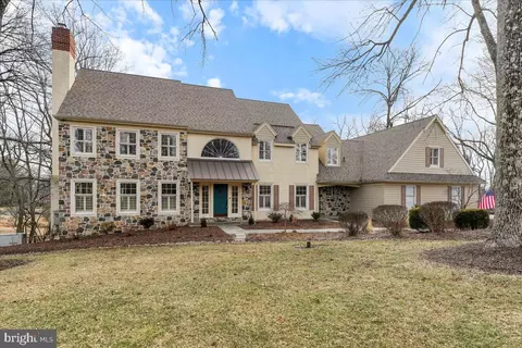 118 Montana Dr, Chadds Ford, PA 19317